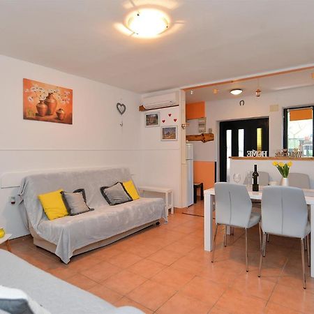 Apartment Dulijana 2042 Пула Екстериор снимка