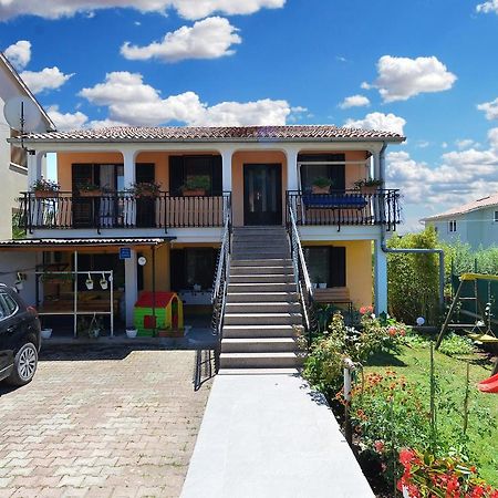 Apartment Dulijana 2042 Пула Екстериор снимка