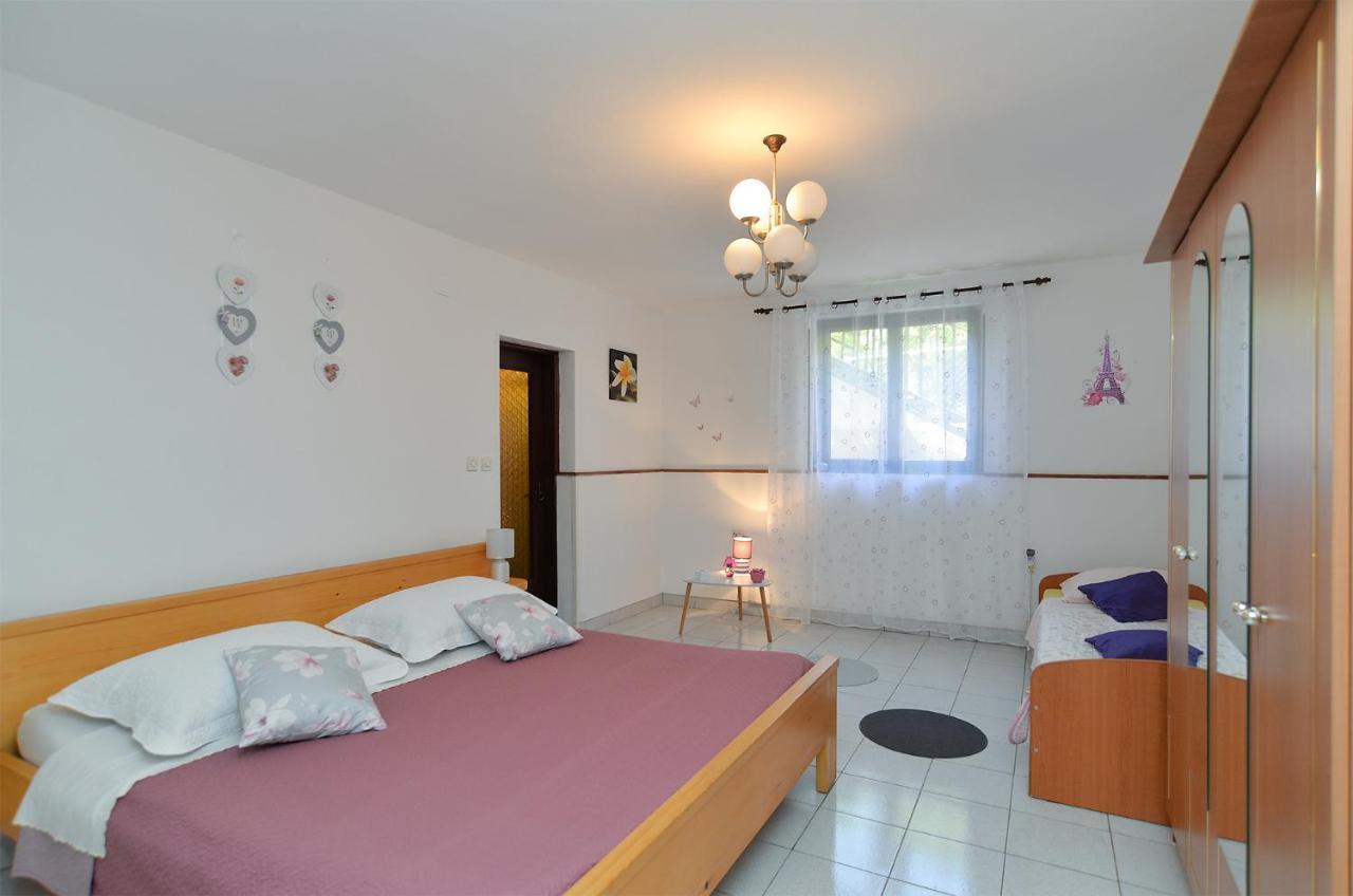 Apartment Dulijana 2042 Пула Екстериор снимка