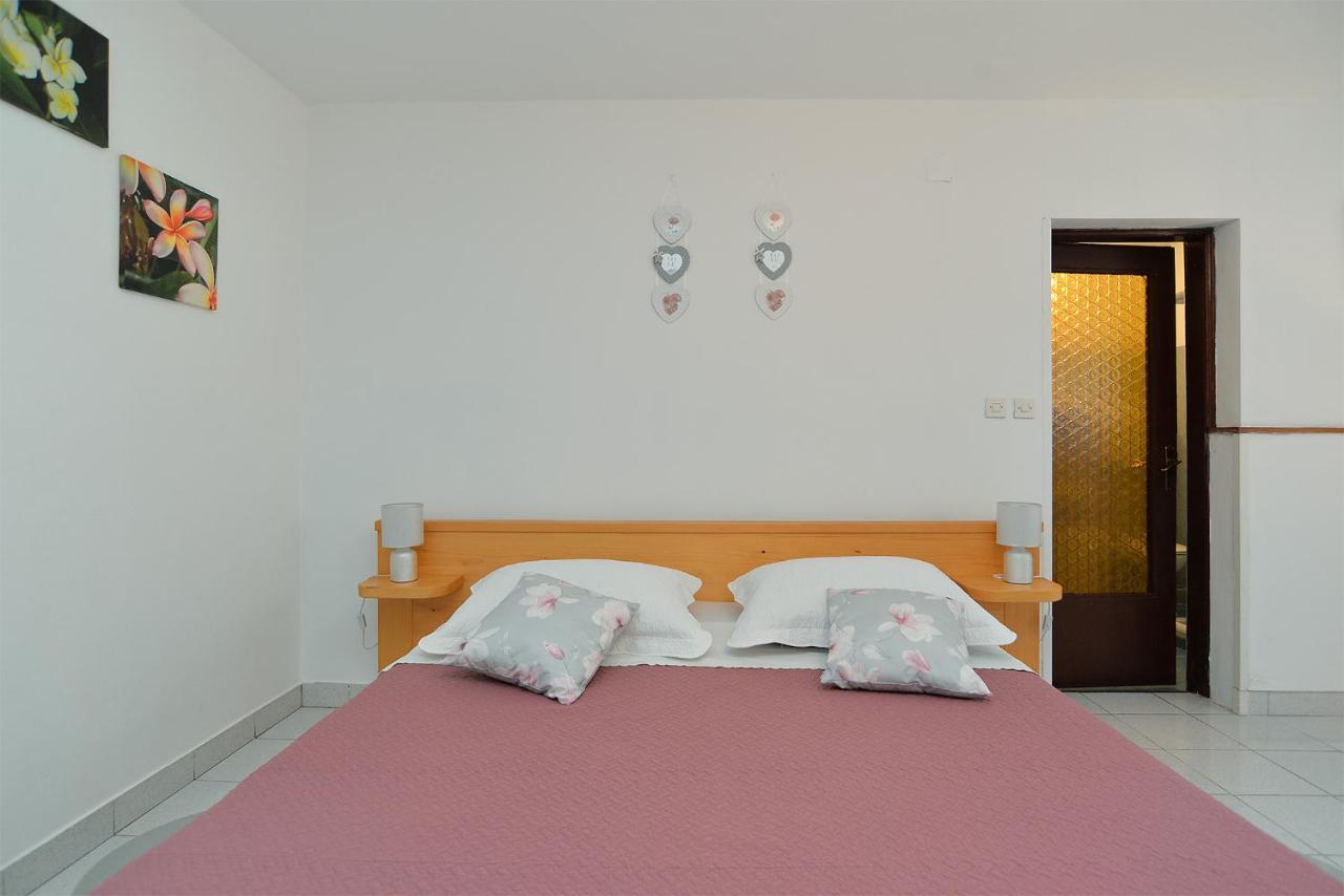 Apartment Dulijana 2042 Пула Екстериор снимка