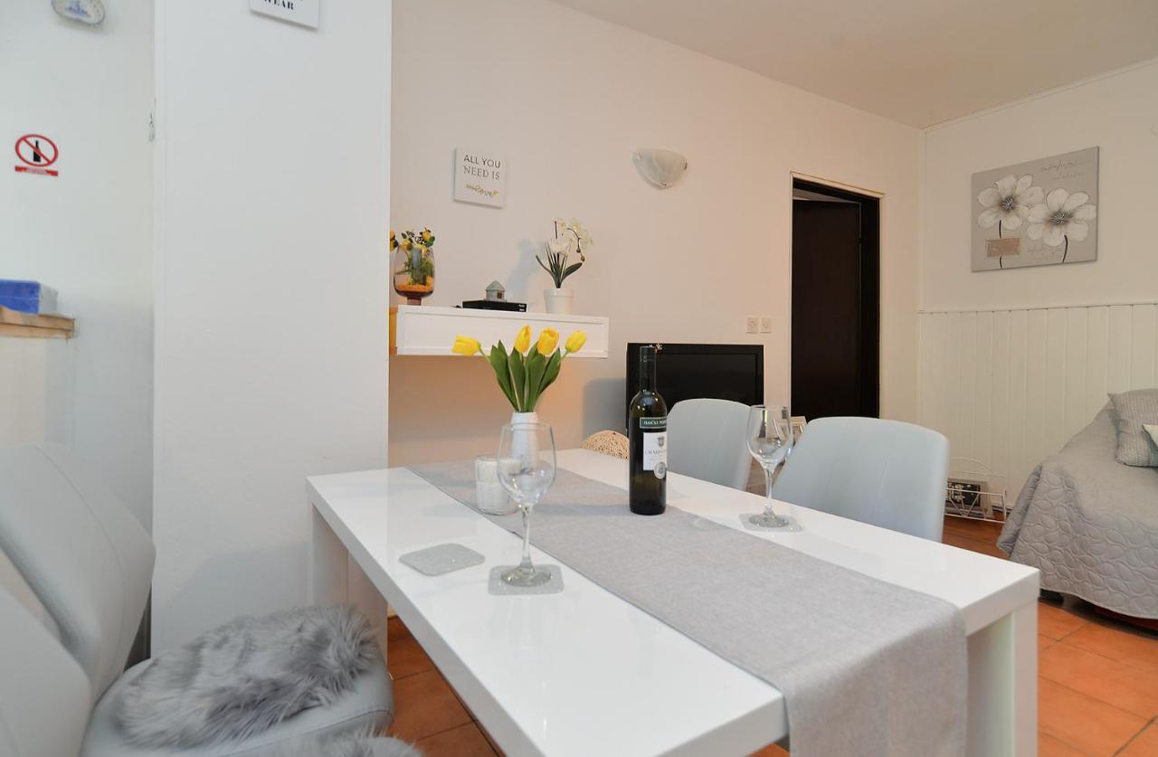 Apartment Dulijana 2042 Пула Екстериор снимка