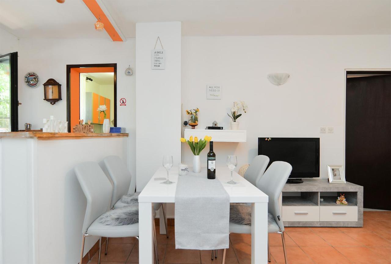 Apartment Dulijana 2042 Пула Екстериор снимка